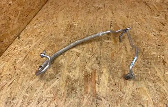 Suzuki SX4 S-Cross Air conditioning (A/C) pipe/hose 9572074S00