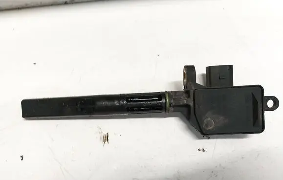 Volkswagen Polo IV 9N3 Oil level sensor 045907660d 008134-01hl0