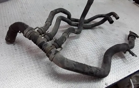 Renault Megane II Engine coolant pipe/hose