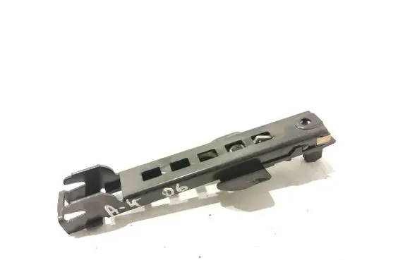 Audi A4 S4 B7 8E 8H Seat belt adjustment motor 8E0857833 8E0857833E