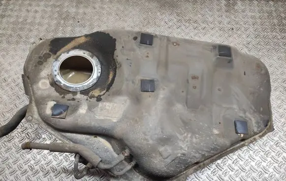 Mazda 3 III Fuel tank B45G42100D 4K060 4K07D1623