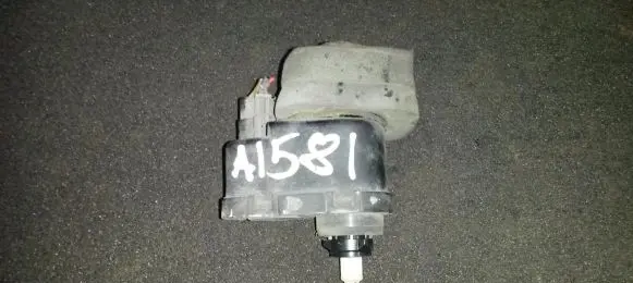 Hyundai H-100 Headlight level adjustment motor 00437535