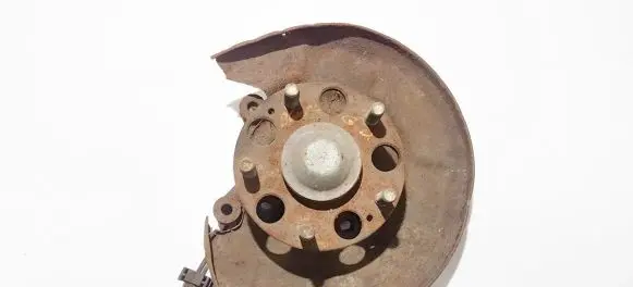 Rear wheel hub