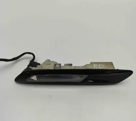 BMW 5 F10 F11 Front fender indicator light 7154168