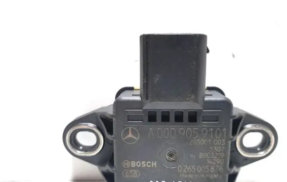 Mercedes-Benz E C207 W207 Sensor A0009059101