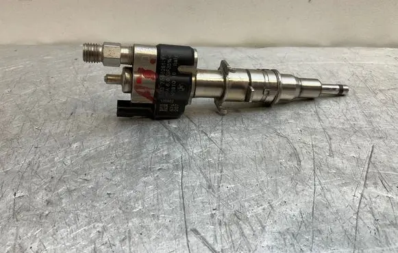 BMW 6 F12 F13 Fuel injector 7585261 10181010 758526111