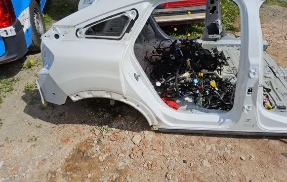 Citroen C4 III e-C4 Rear quarter panel 