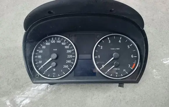 BMW 3 E90 E91 Speedometer (instrument cluster) 6974651