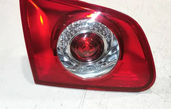 Volkswagen PASSAT B6 Tailgate rear/tail lights 3C9945093