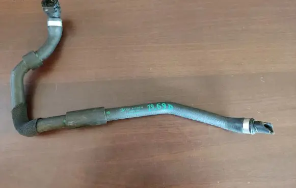 BMW 1 E81 E87 Engine coolant pipe/hose 8071988 17128071988