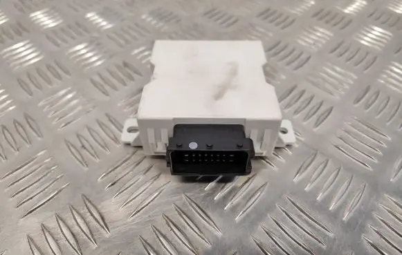 Toyota Corolla Verso AR10 Window wiper relay 150696