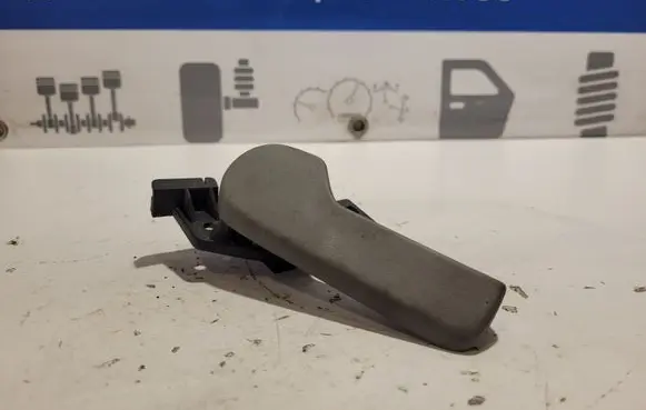 Volkswagen Golf IV Engine bonnet (hood) release handle 1J1823533C