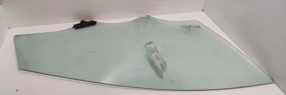 Hyundai i40 Front windscreen/windshield window 