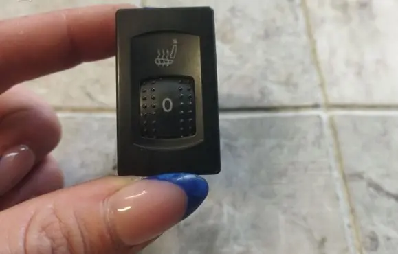 Volkswagen PASSAT B5.5 Seat heating switch 3B0963563G
