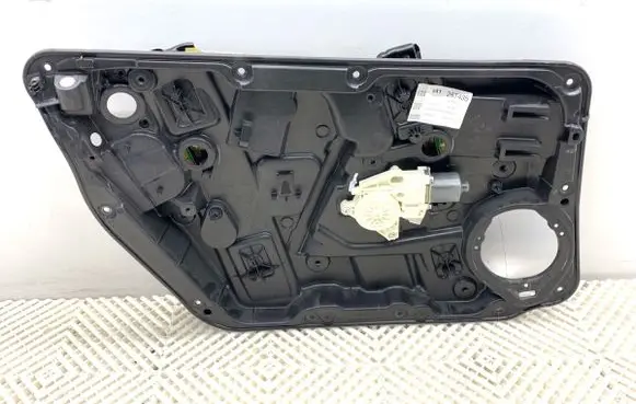 Mercedes-Benz A W176 Front door window regulator with motor A2469065100
