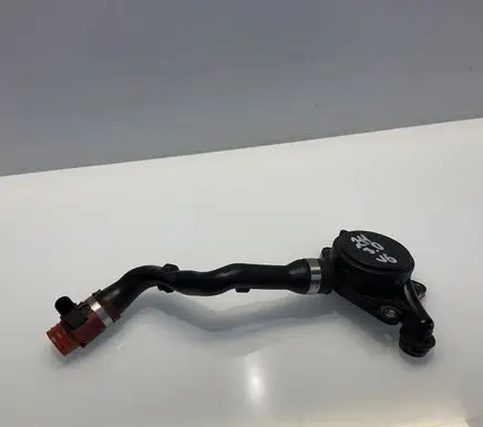Mercedes-Benz E W211 Breather/breather pipe/hose 