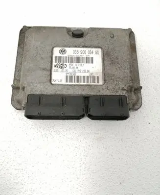 Volkswagen Golf IV Engine control unit/module 0261206633