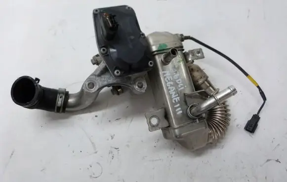 Renault Megane III EGR valve cooler 147355713R