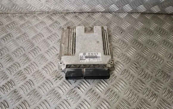 Skoda Octavia Mk2 (1Z) Engine control unit/module 03G906016DS 0281011953