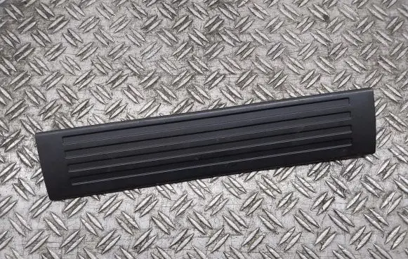 Mercedes-Benz R W251 Trunk/boot sill cover protection