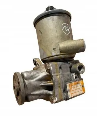 Mercedes-Benz E W210 Power steering pump A2104661301