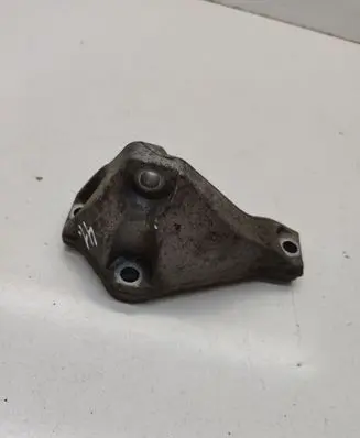 Fuel pump bracket