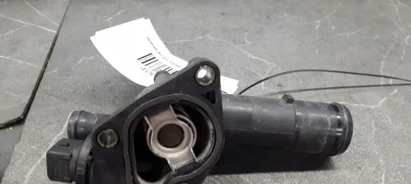 Renault Scenic II - Grand scenic II Thermostat housing 267349