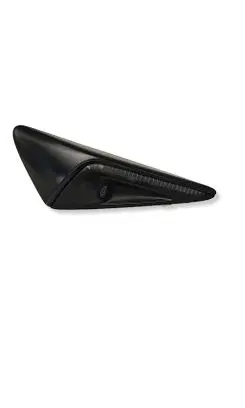 Tesla Model Y Front fender indicator light 149586420C 1495864