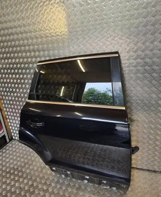 Audi Q7 4L Rear door