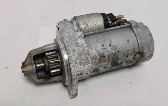 BMW X3 F25 Starter motor 7631558 4280009130