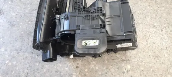 Renault Twingo II Interior heater climate box assembly 8200365189