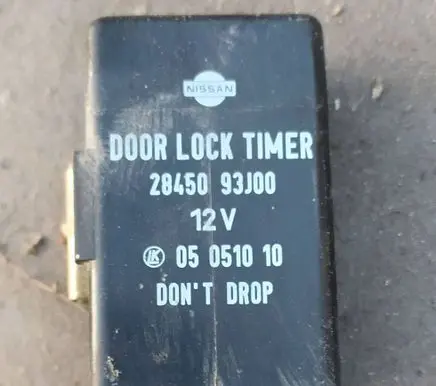 Nissan Primera Door central lock control unit/module 2845093J00 05051010