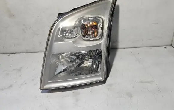 Ford Transit Headlight/headlamp 6C1113W030DF