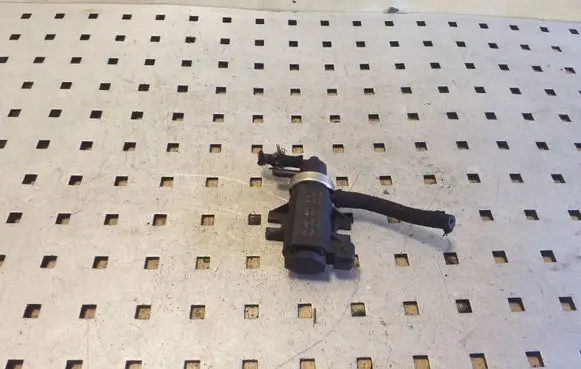 Audi A2 Turbo solenoid valve 1H0906627 PA66GF35