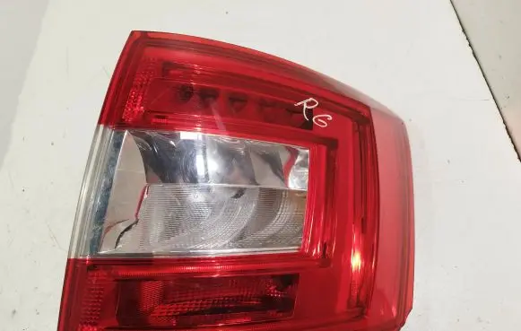 Skoda Octavia Mk3 (5E) Rear/tail lights 5E9945096A 00151652