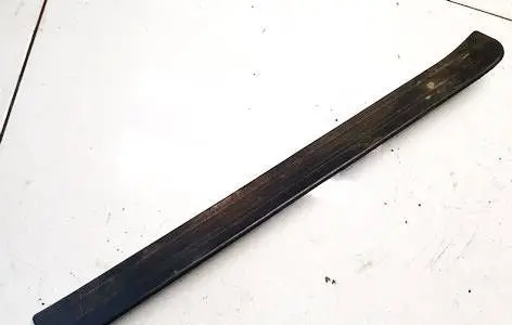 Front sill trim cover