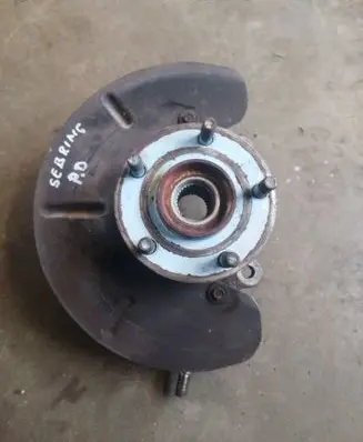 Chrysler Sebring (JS) Front wheel hub spindle knuckle