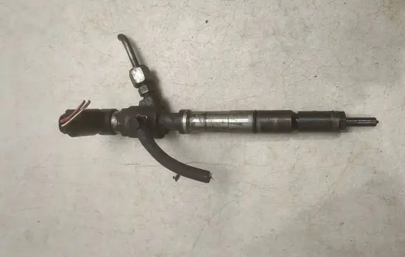 Fuel injector