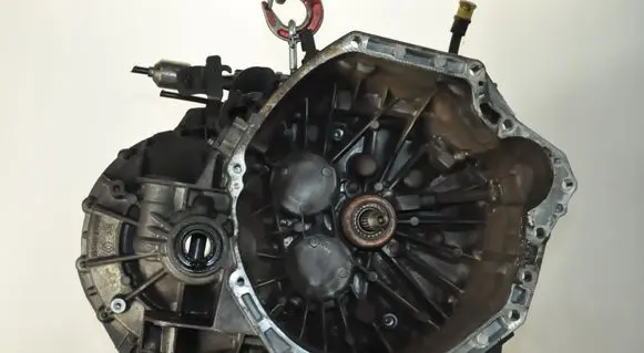 Opel Vivaro Manual 6 speed gearbox PF6050