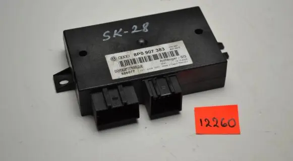 Skoda Octavia Mk2 (1Z) Tow bar trailer control unit/module 8P0907383 506077