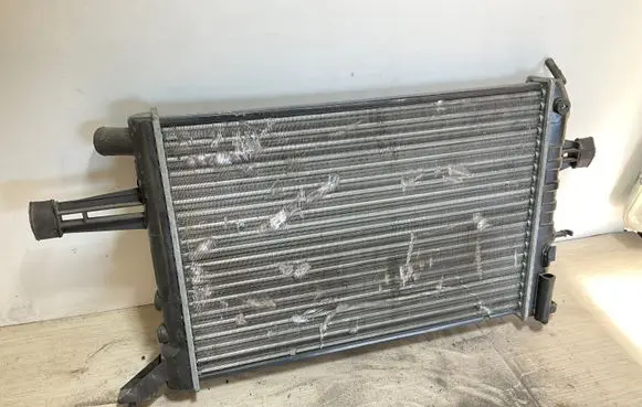 Opel Astra H Coolant radiator