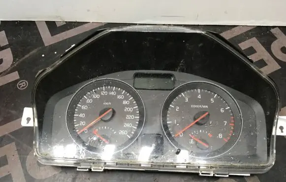 Volvo S40 Speedometer (instrument cluster) 187800461 31254775 0103250
