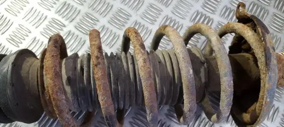 Volkswagen PASSAT B4 Front coil spring