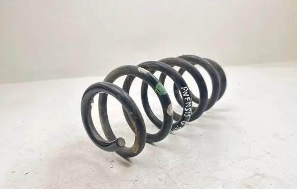 Toyota Avensis T270 Rear coil spring