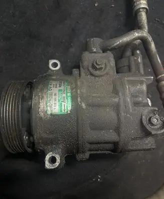 Volkswagen PASSAT B6 Air conditioning (A/C) compressor (pump)