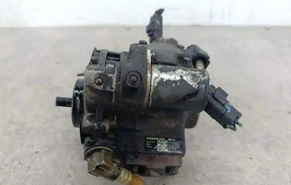 Volvo V50 Fuel injection high pressure pump 