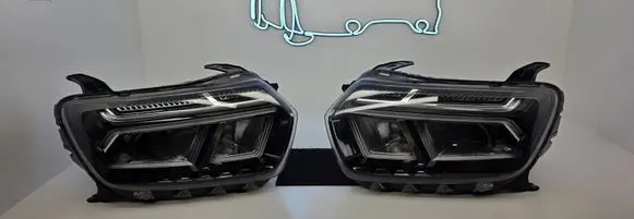 Dacia Duster II Headlights/headlamps set 260602515R 260101613R