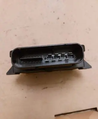 BMW 5 F10 F11 Hand brake control module 6858017 23122010 32620276A
