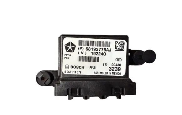 Chrysler Pacifica Parking PDC control unit/module 68193775AJ 0263014379 192240