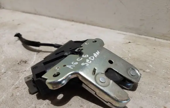 Audi A6 S6 C6 4F Tailgate/trunk/boot lock/catch/latch 4F5827505D
